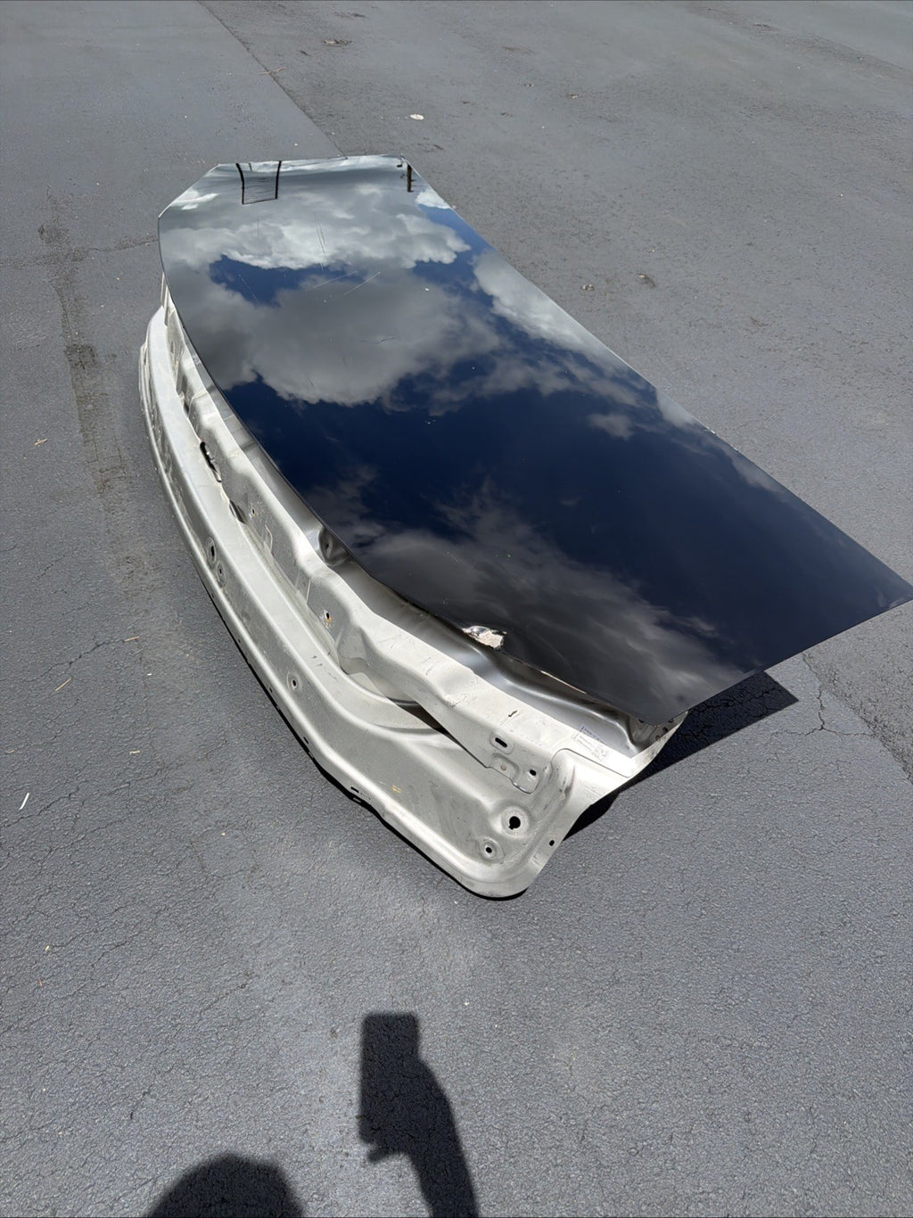DMG‼️2024-2026 TESLA CYBERTRUCK HOOD POWER-GATE UPPER  2045100-00-A OEM