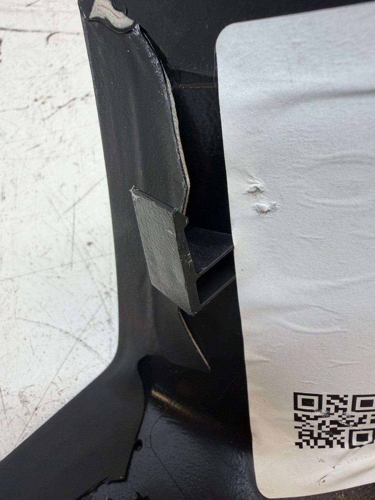 2016-2020 Tesla Model X Rear Driver Side Door Sill Trim Cover Left 1050365-00-D