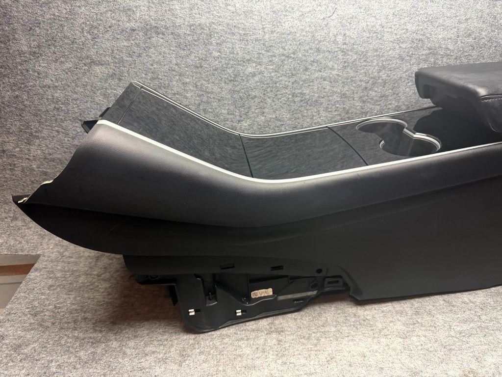 ♦️17-23 TESLA MODEL 3 CENTER CONSOLE ARMREST STORAGE COMPLETE OME, 1137427-00-E