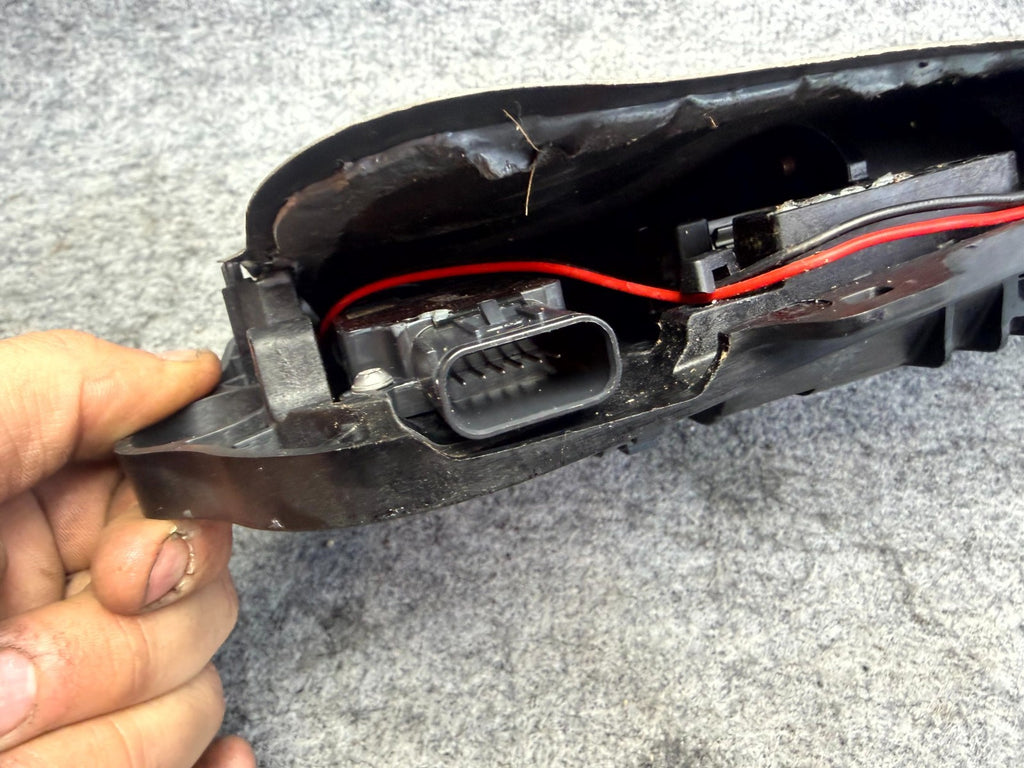 ♦️2012 - 2016 TESLA MODEL S REAR RIGHT EXTERIOR DOOR HANDLE OEM, 1135723-S0-A