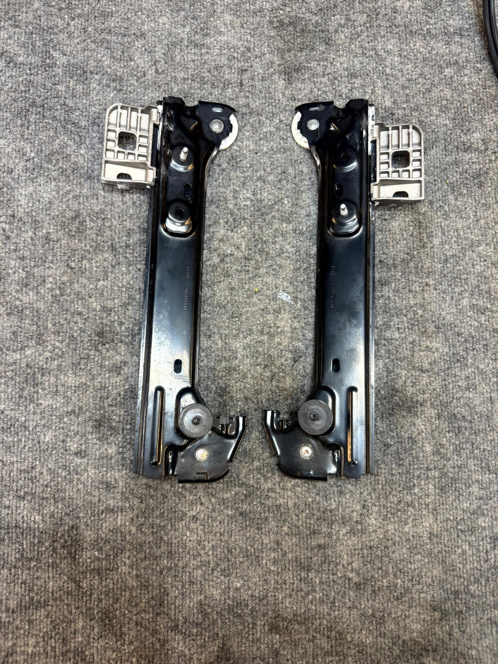 2017-2023 TESLA MODEL 3 REAR RIGHT DOOR WINDOW REGULATOR & MOTOR OEM, 109662310F