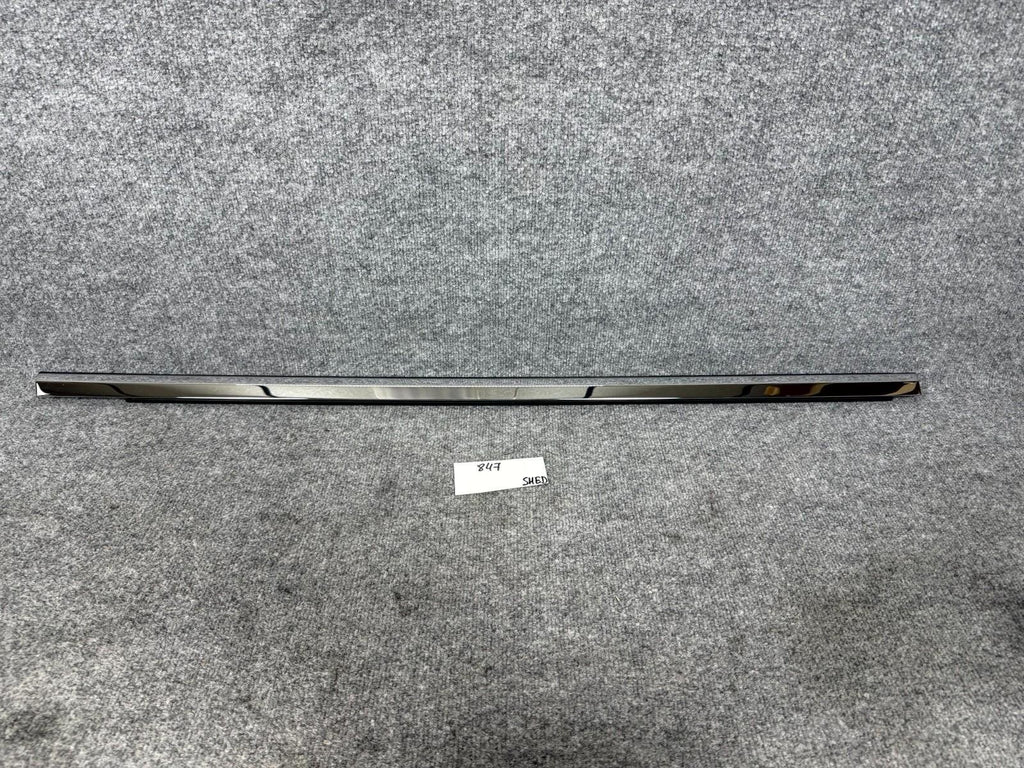 2012-2016 Tesla Model S Front Right Door Window Belt Molding OEM, 6009599-00-C