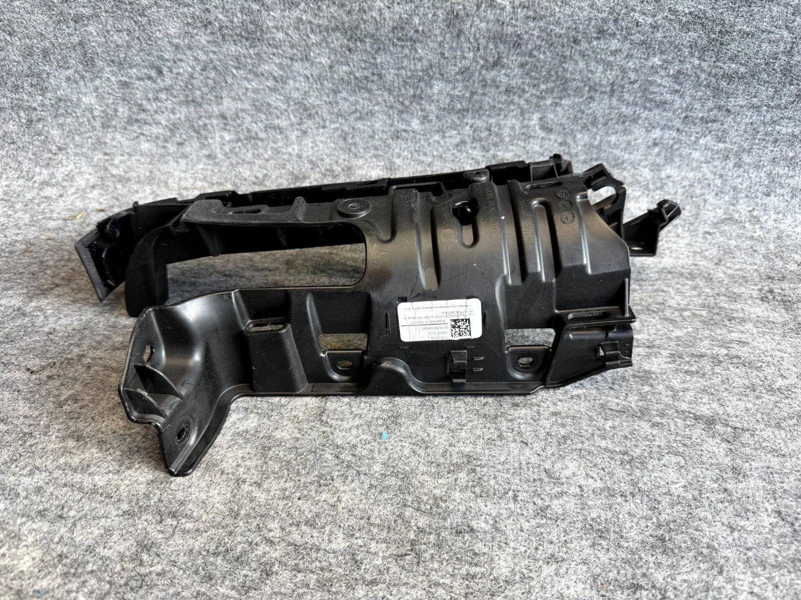 ♦️16-20 TESLA MODEL X REAR RIGHT SIDE FALCON DOOR TRIM COVER OEM, 1055012-06-J