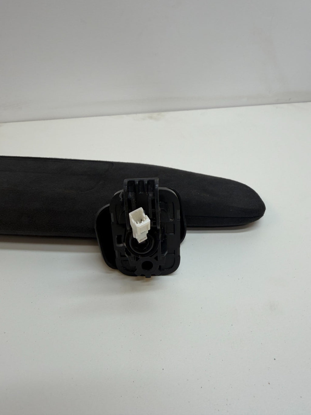 2016-2020 Tesla Model S Front Left Driver Side Windshield Sun Visor 1143824-86-B