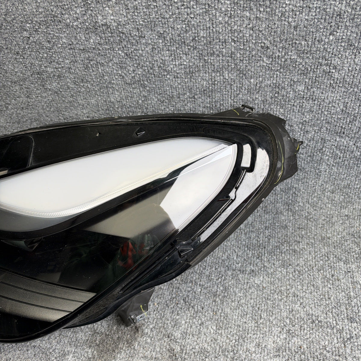 20-24 Tesla Model Y-3 Front Left Headlight Projector Headlamp LH 1514952-00-E