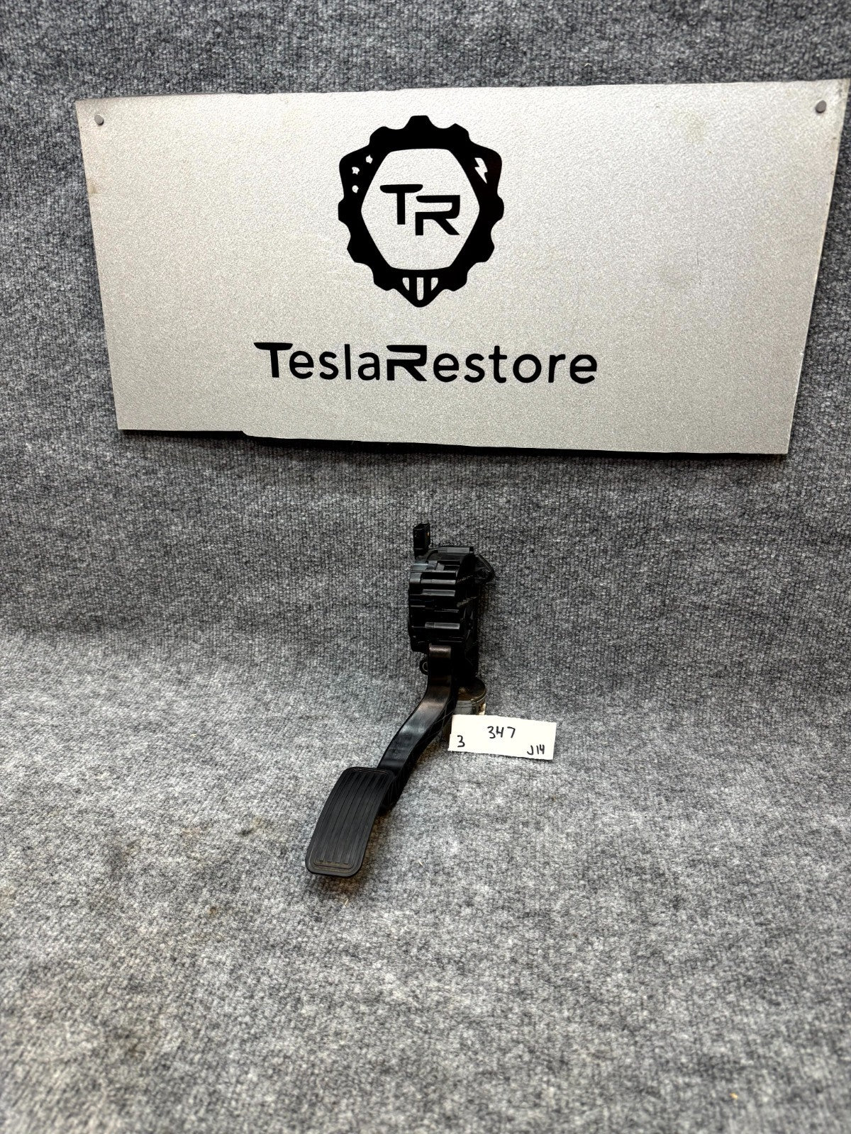 2017 - 2023 TESLA MODEL 3 GAS PEDAL ACCELERATOR THROTTLE SENSOR OEM