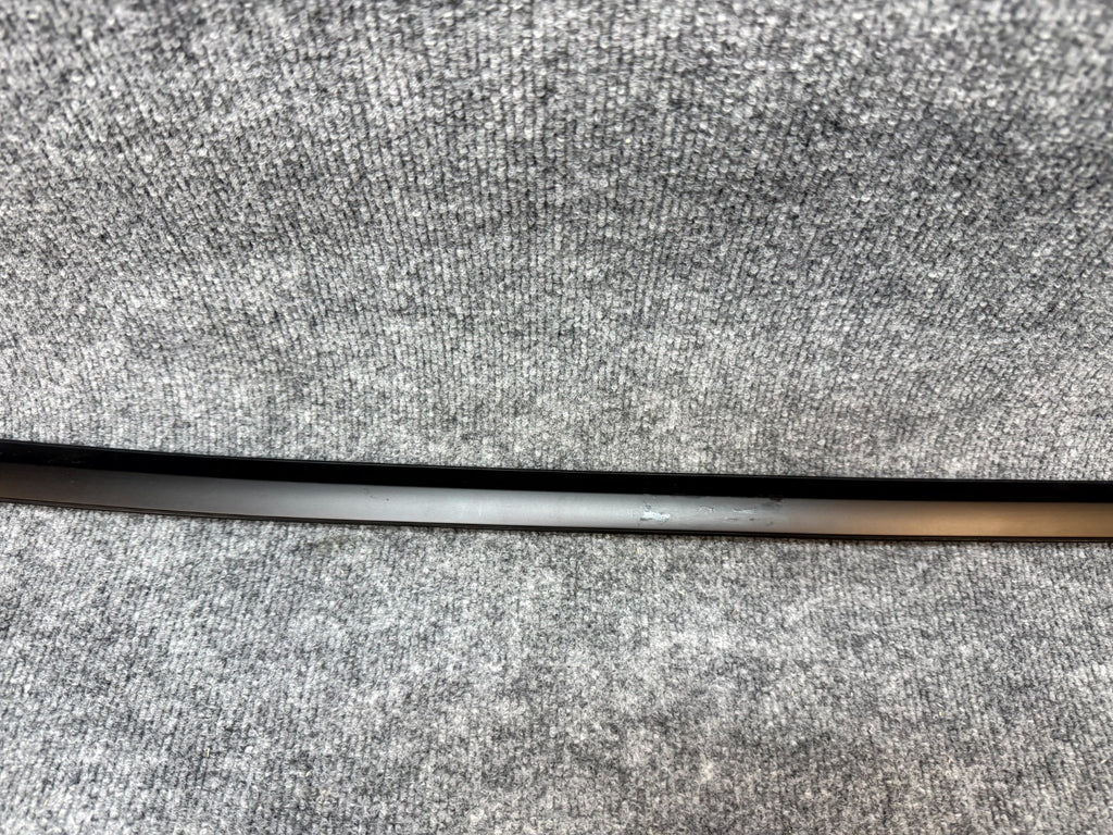 2020-2024 TESLA MODEL Y DOOR WINDOW OUTER BELT MOLDING SEAL OEM, 1495712-00-C