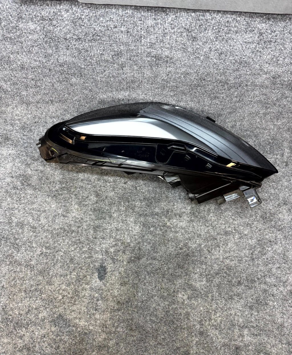 2020 - 2024 TESLA MODEL Y REAR LEFT SIDE LED HEADLIGHT MATRIX OEM, 1514952-00-E