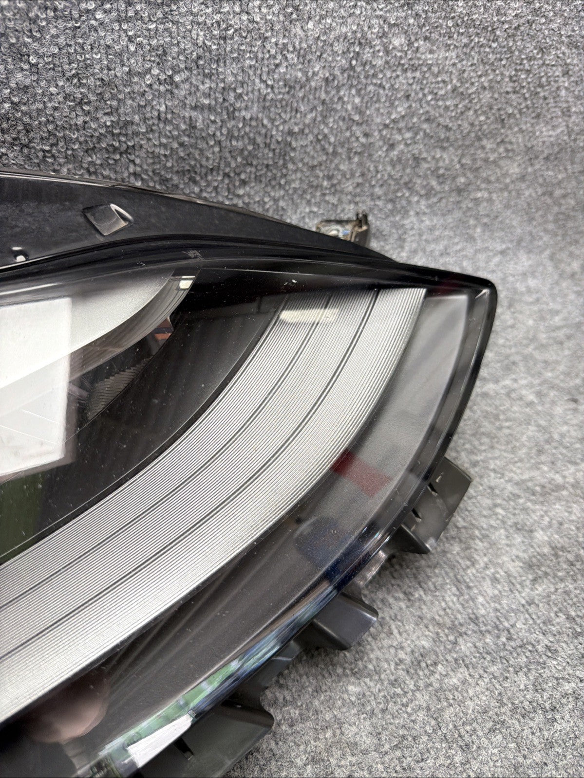 ♦️20-24 TESLA MODEL 3-Y HEADLIGHT LEFT DRIVER LED 1514952-00-C OEM