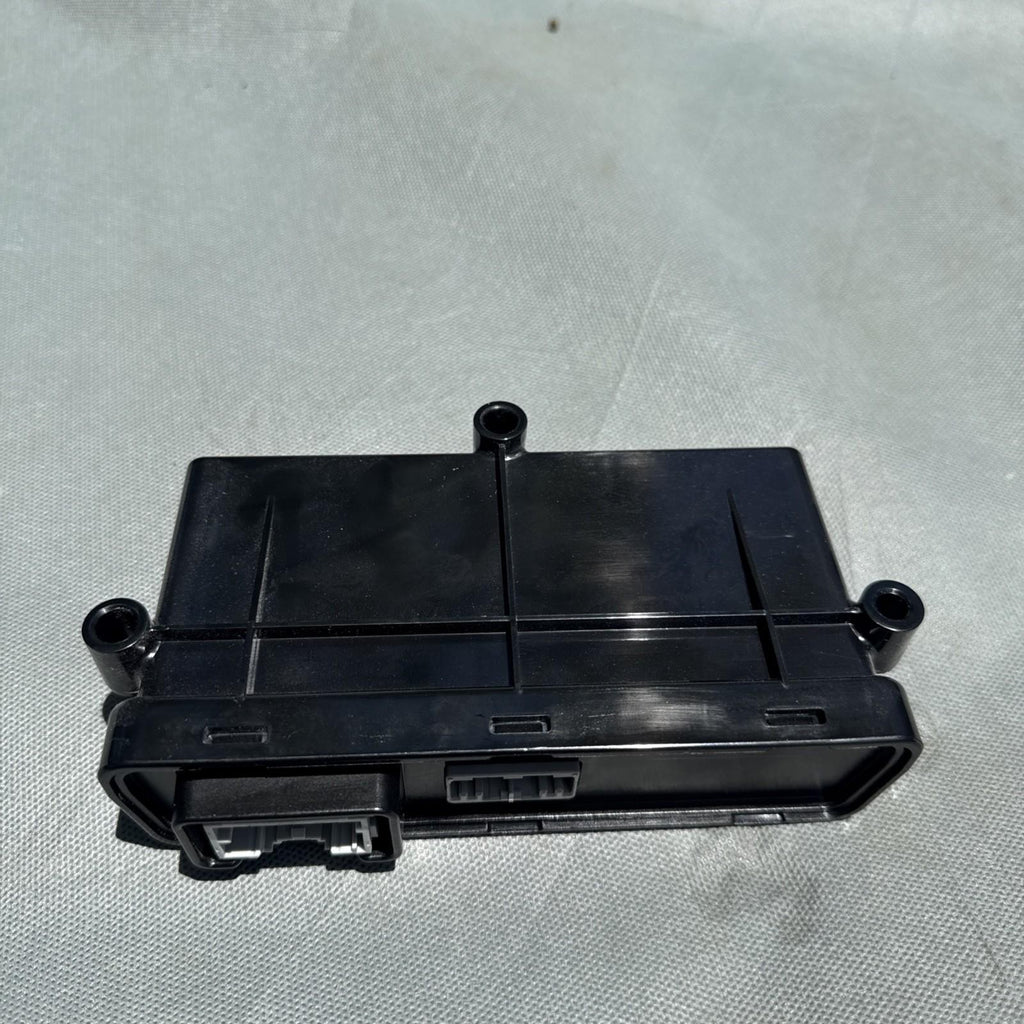 12-20 Tesla Model S Parking Brake Controller Control Module OEM, 1007618-00-E