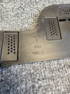 2020 - 2024 TESLA MODEL Y FRONT RIGHT BUMPER FOG LIGHT BRACKET OEM, 1493748-00-A