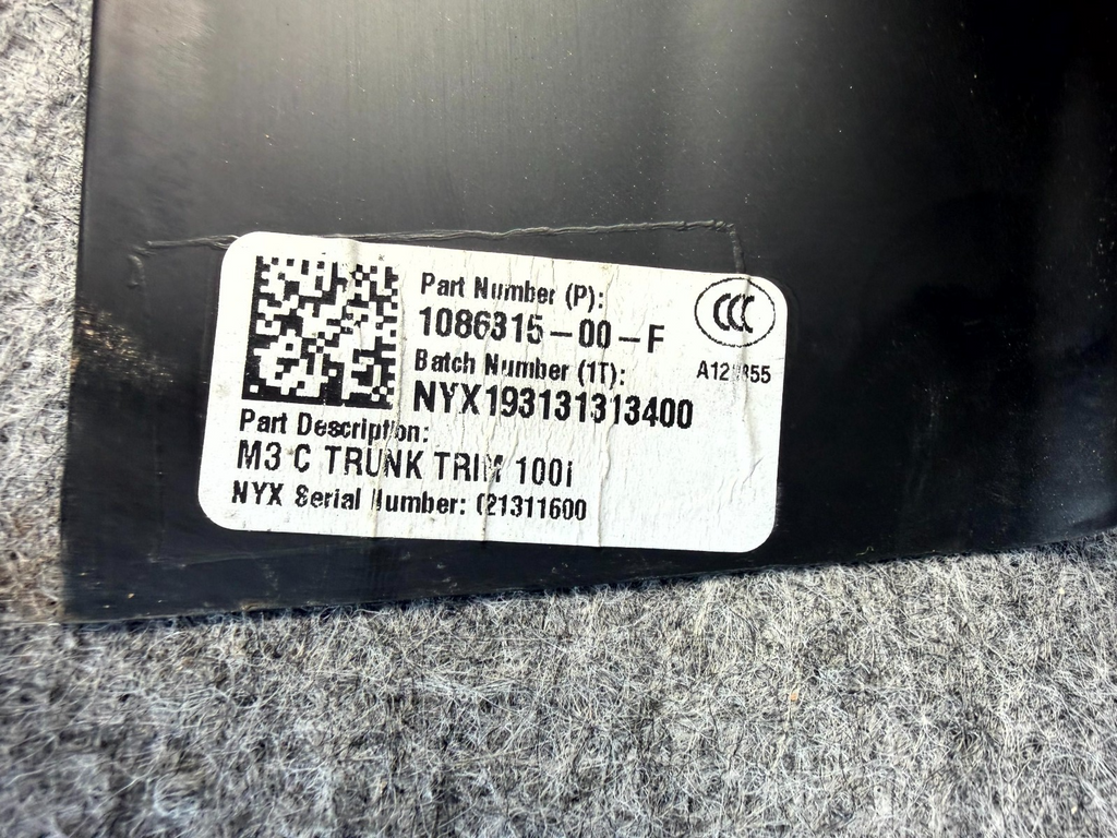♦️2017–2023 TESLA MODEL 3 REAR TRUNK SILL TRIM COVER SCUFF PANEL OEM, 108631500F
