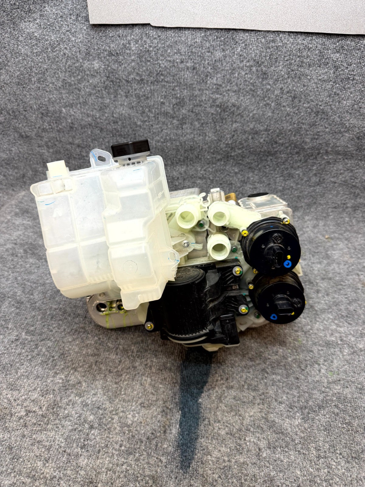 2017-2024 TESLA MODEL 3/Y SUPERMANIFOLD COOLANT PUMP RESERVOIR OEM, 1523003-00-B