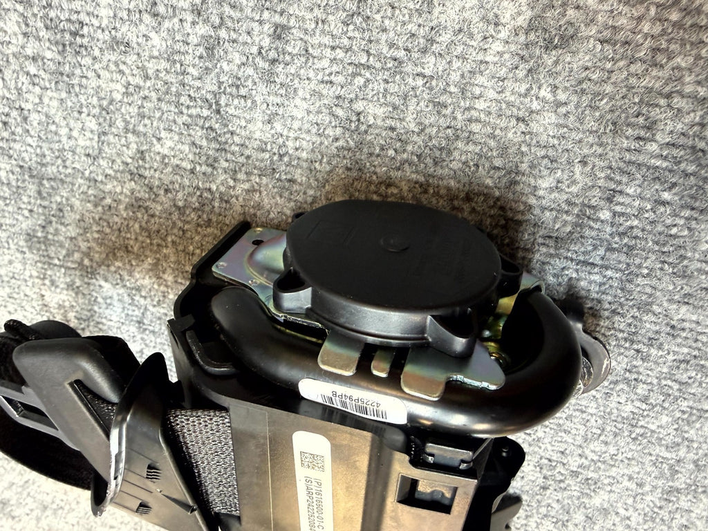 2020-2024 TESLA MODEL Y REAR LEFT DRIVER SIDE 2ND ROW SEAT BELT OEM 1616500-01-C