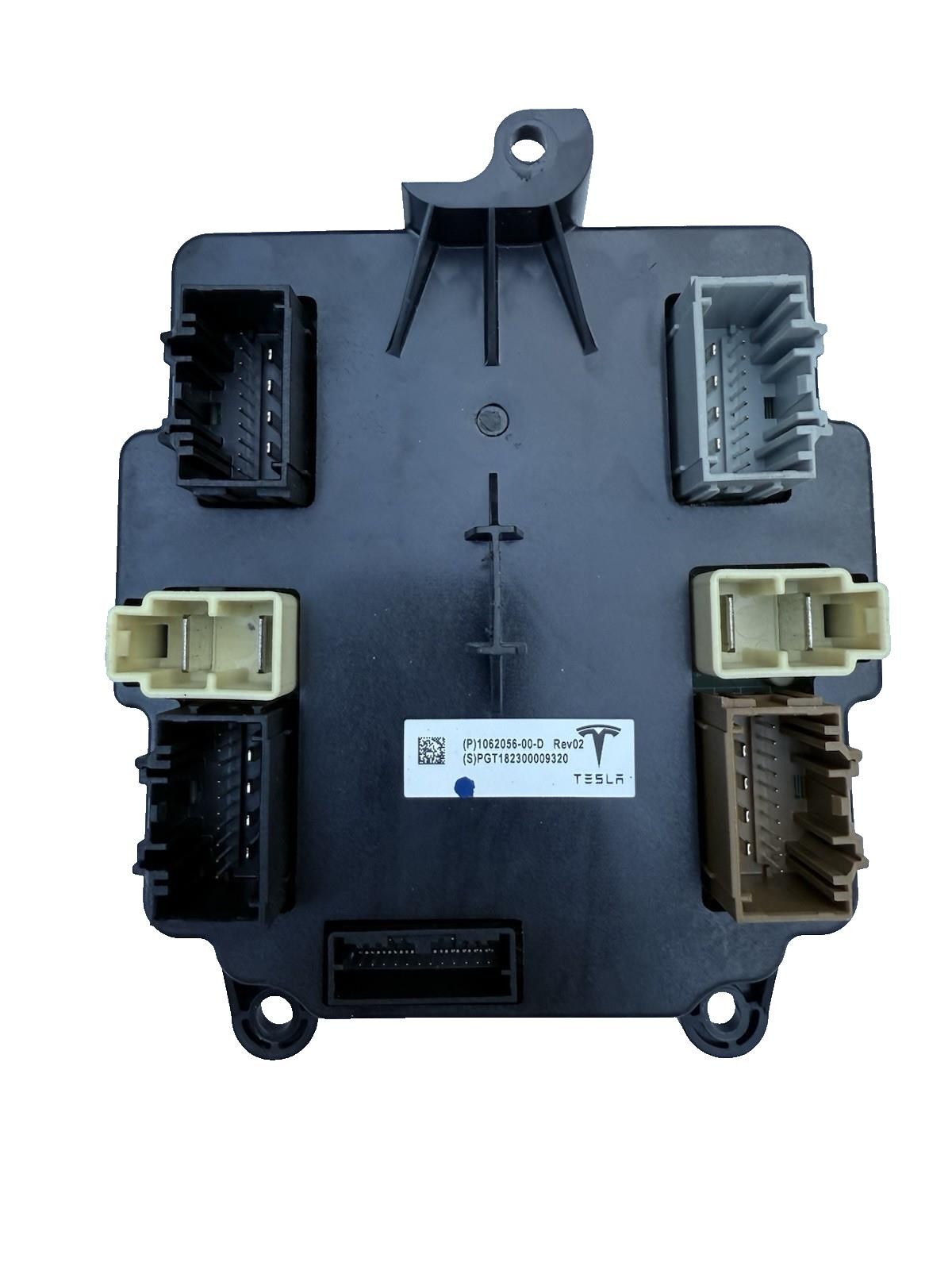 ♦️16-24 TESLA MODEL X REAR FALCON DOOR ECU CONTROL MODULE UNIT OEM, 1062056-00-D