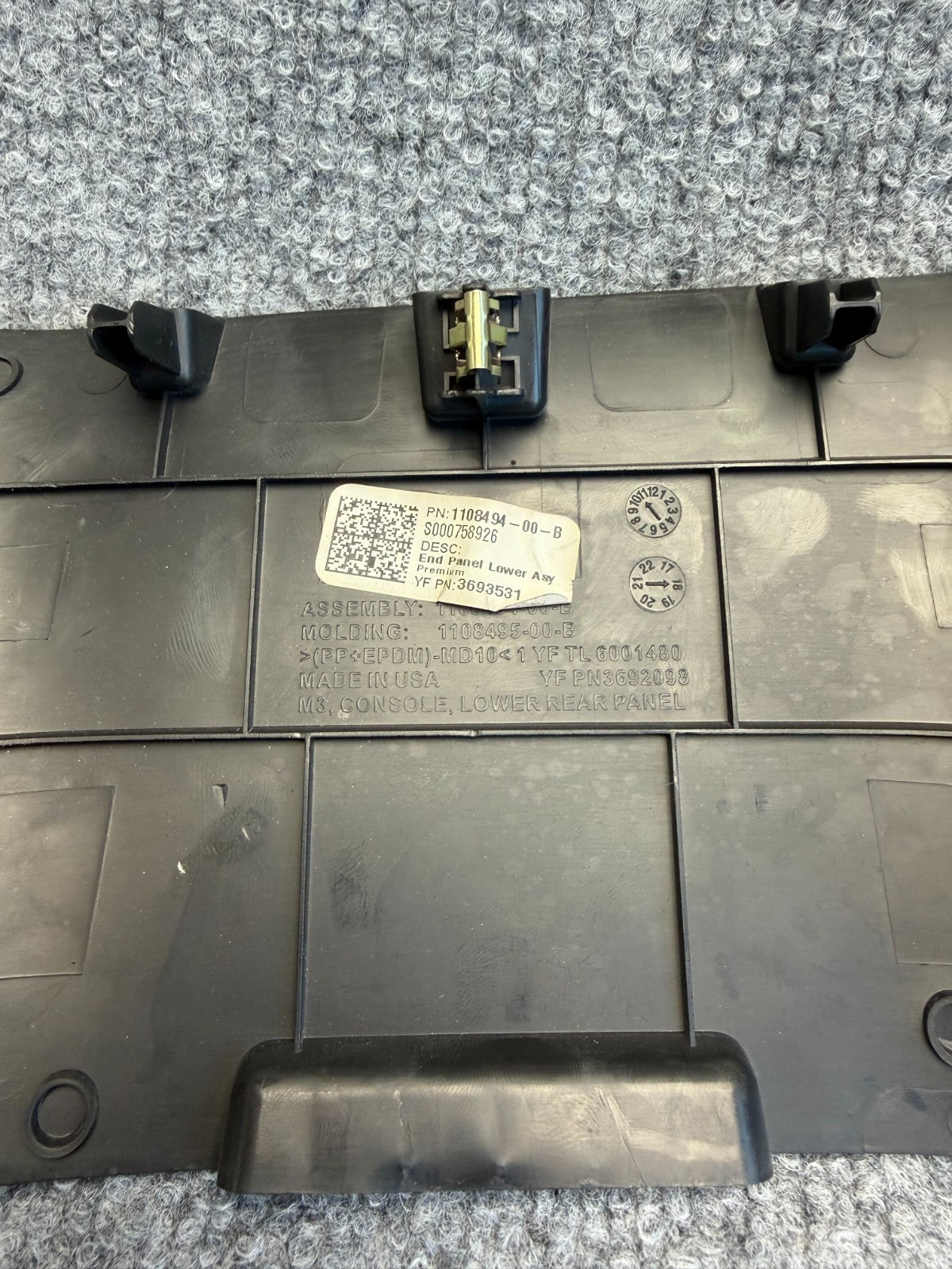 2017-2023 TESLA MODEL 3 CENTER CONSOLE REAR BACK END LOWER TRIM COVER PANEL OEM