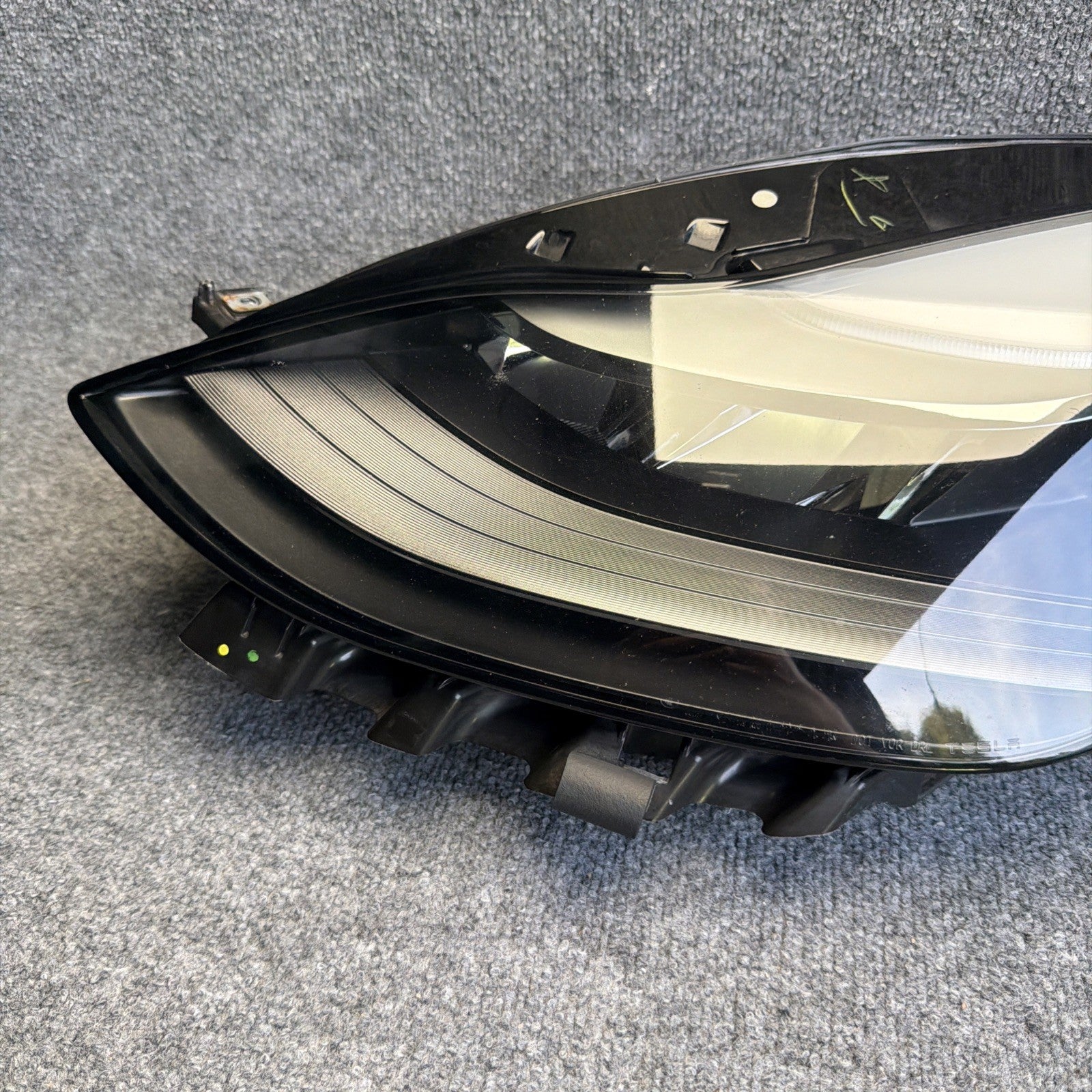 2021-2023 TESLA MODEL 3 HEADLIGHT LEFT DRIVER LED 1514952-00-D OEM