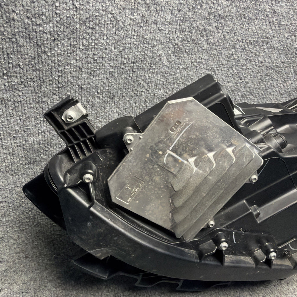 17-23 Tesla Model 3 Y Reflector LED Headlight RH Front Right 1077372-00-K OEM