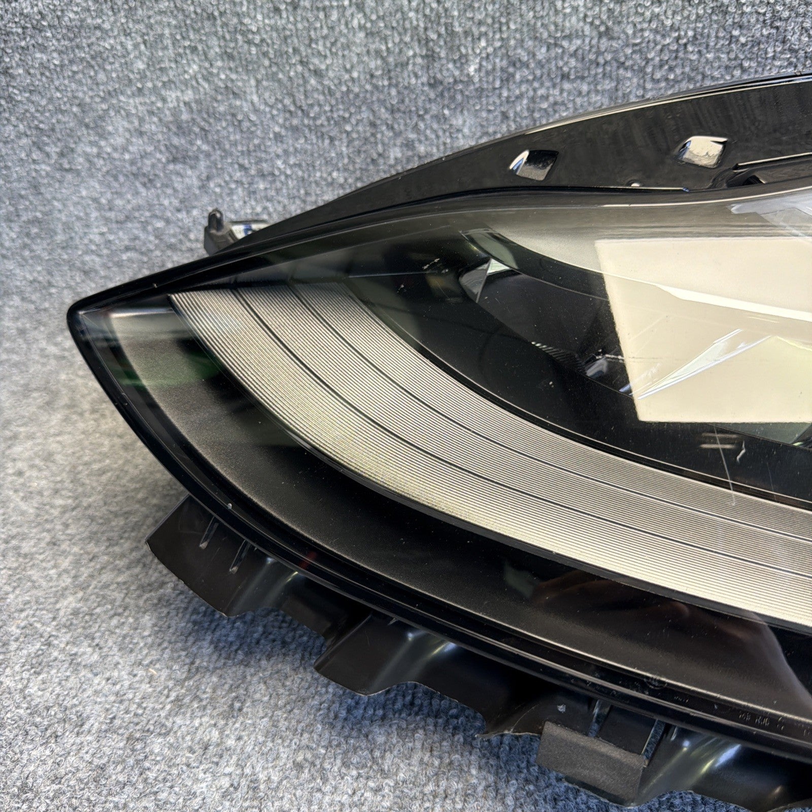 2021 2022 2023 Tesla Model 3 Y Matrix Left Driver LED Headlight OEM 1514952-00-E
