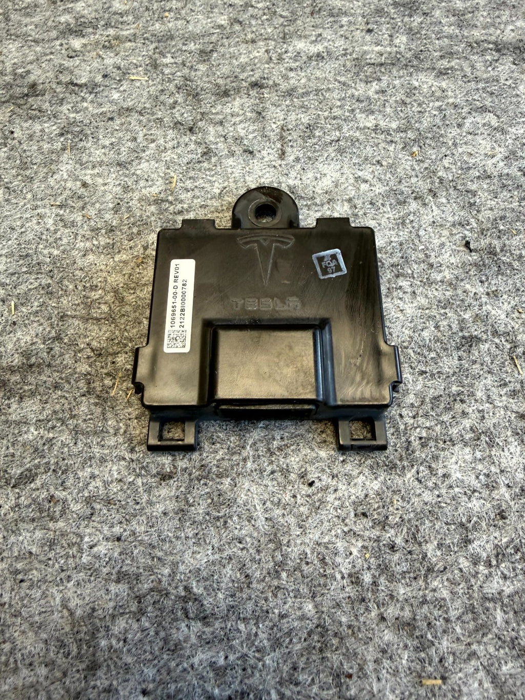♦️12-20 TESLA MODEL S DOOR HANDLE CONTROLLER UNIT CONTROL MODULE OEM, 106965100