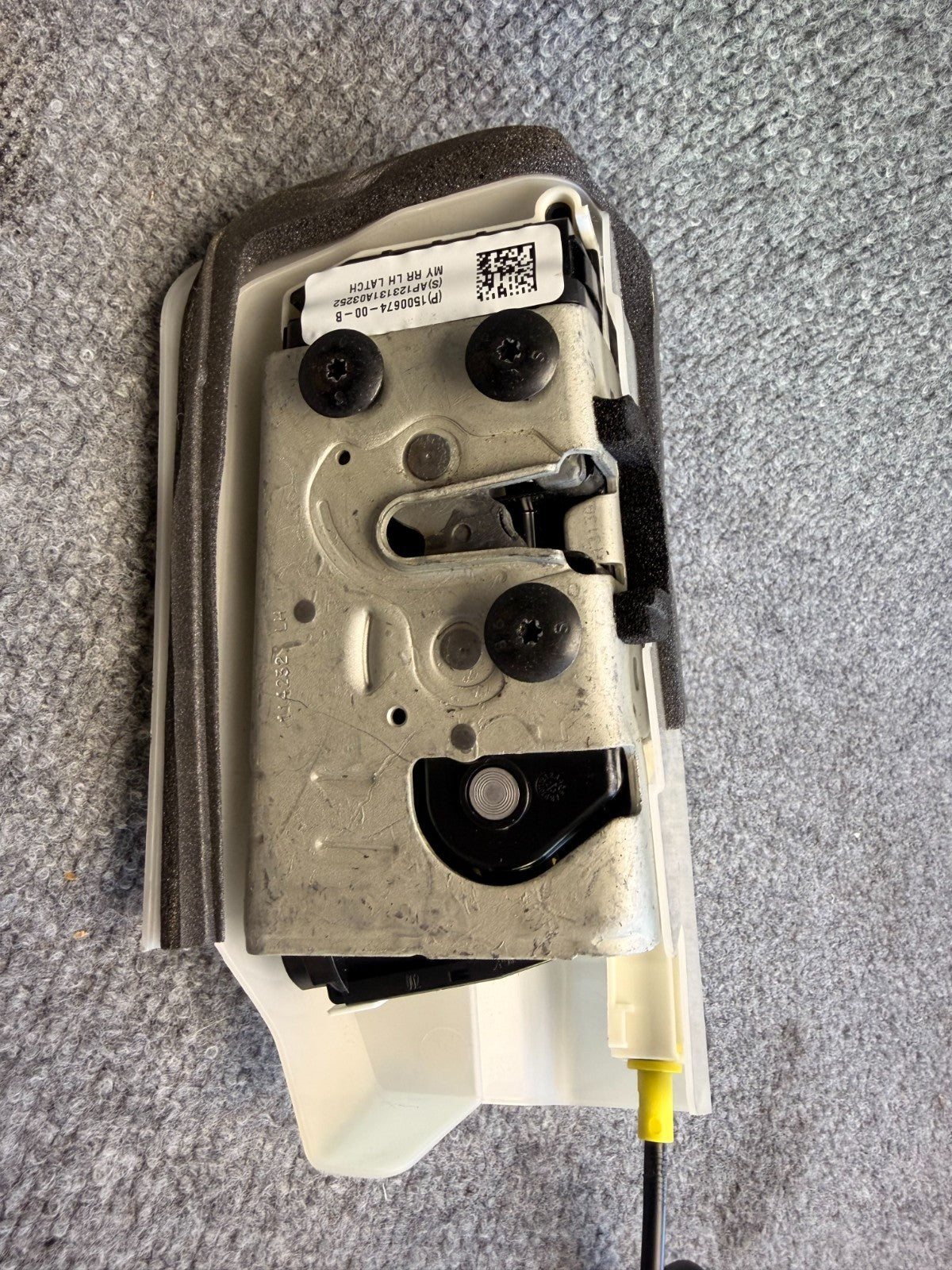 17-23 TESLA MODEL 3 REAR LEFT DOOR LATCH LOCK ACTUATOR 1500674-00-B