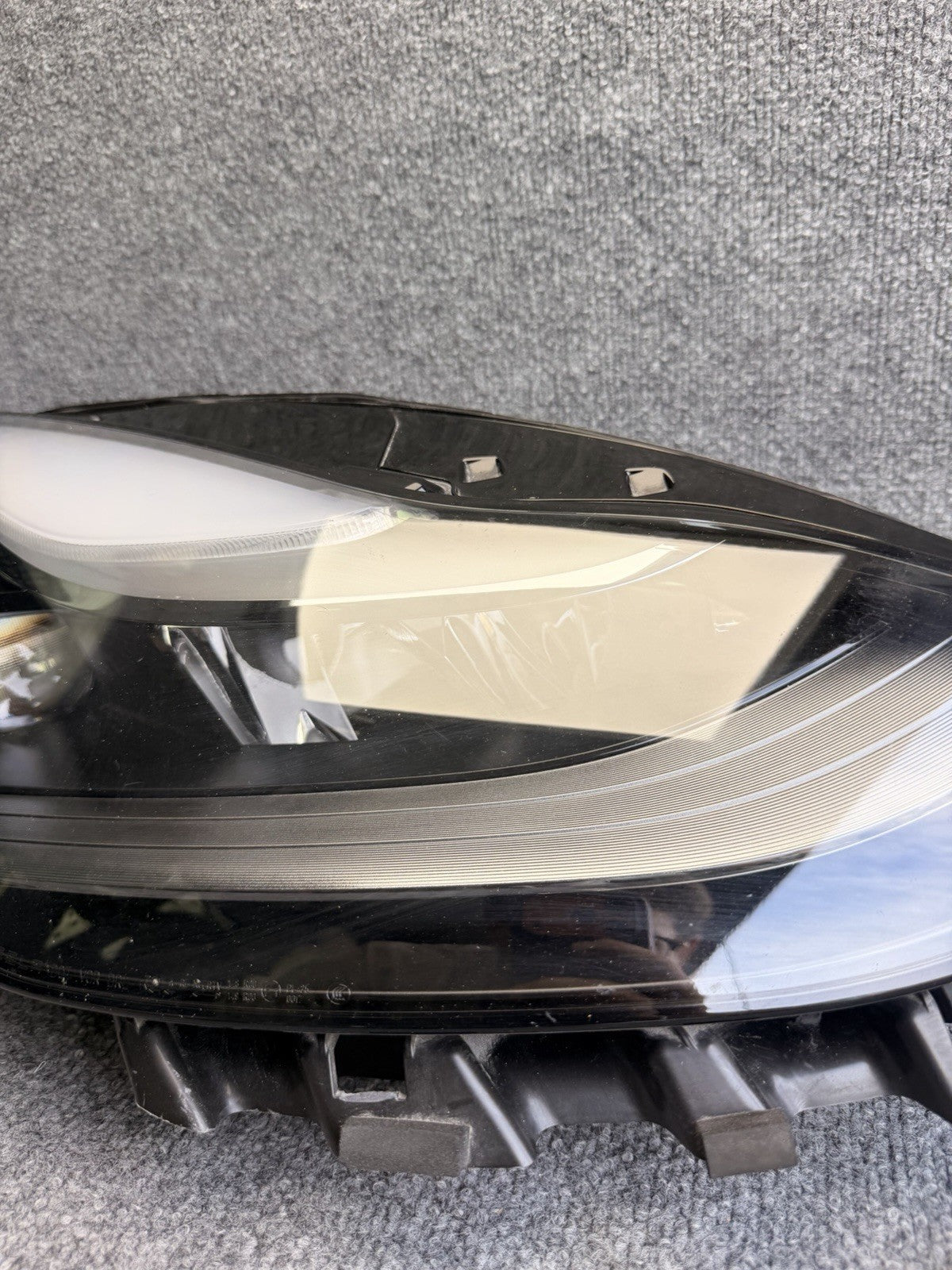 20-24 Tesla Model 3-Y Front Right Headlight Projector Headlamp RH 1514953-00-E