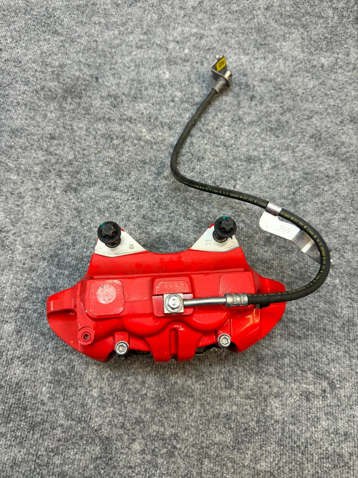 2020-2024 TESLA MODEL Y FRONT RIGHT BREMBO BRAKE CALIPER RED OEM, 1188642-00-B