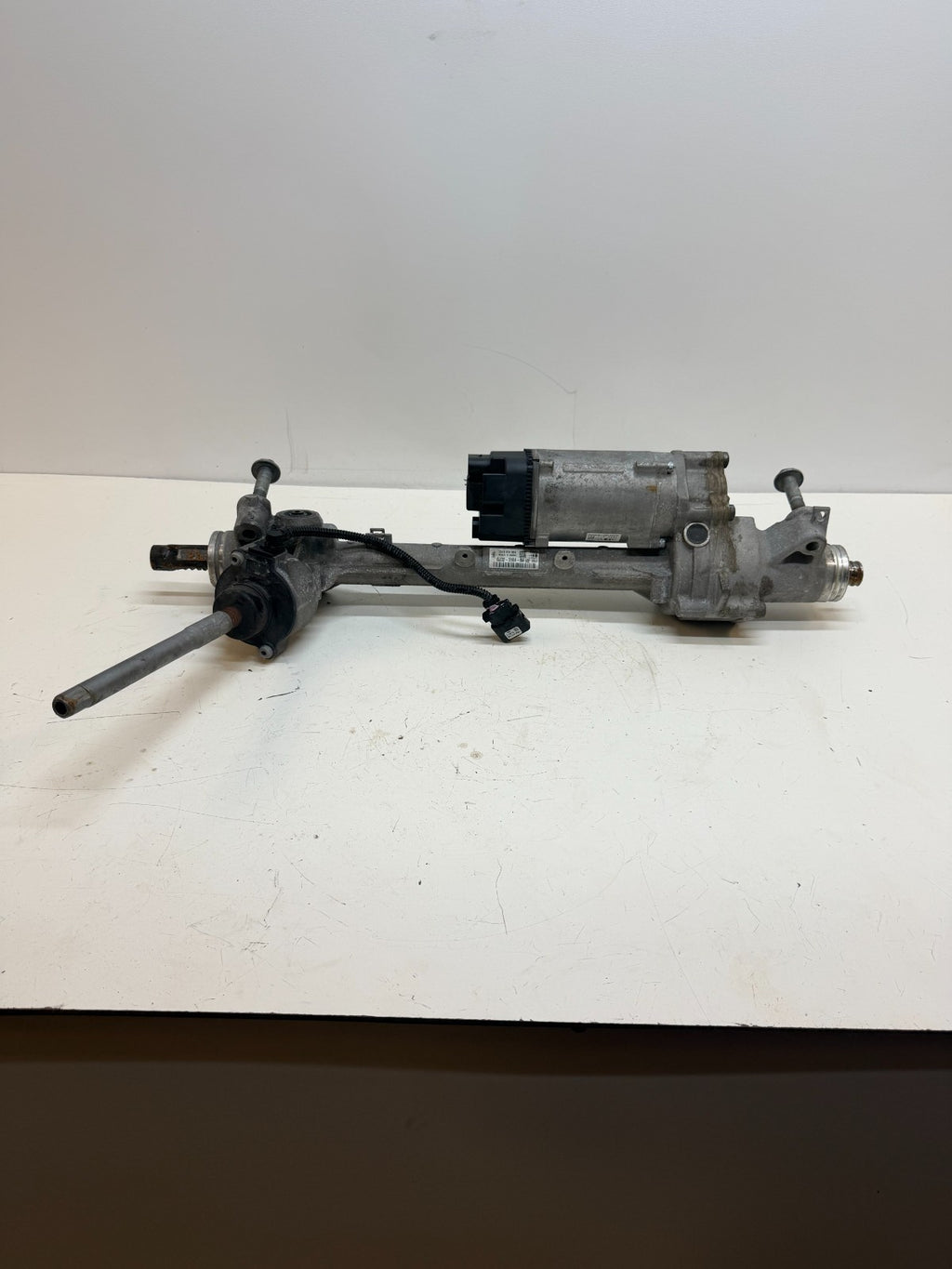 2012-2016 Tesla Model S Power Steering Gear Rack And Pinion GJ32-3504-BA
