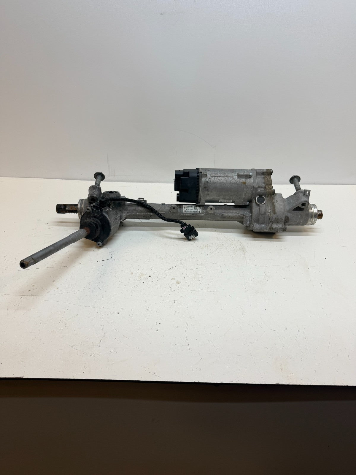 2012-2016 Tesla Model S Power Steering Gear Rack And Pinion GJ32-3504-BA