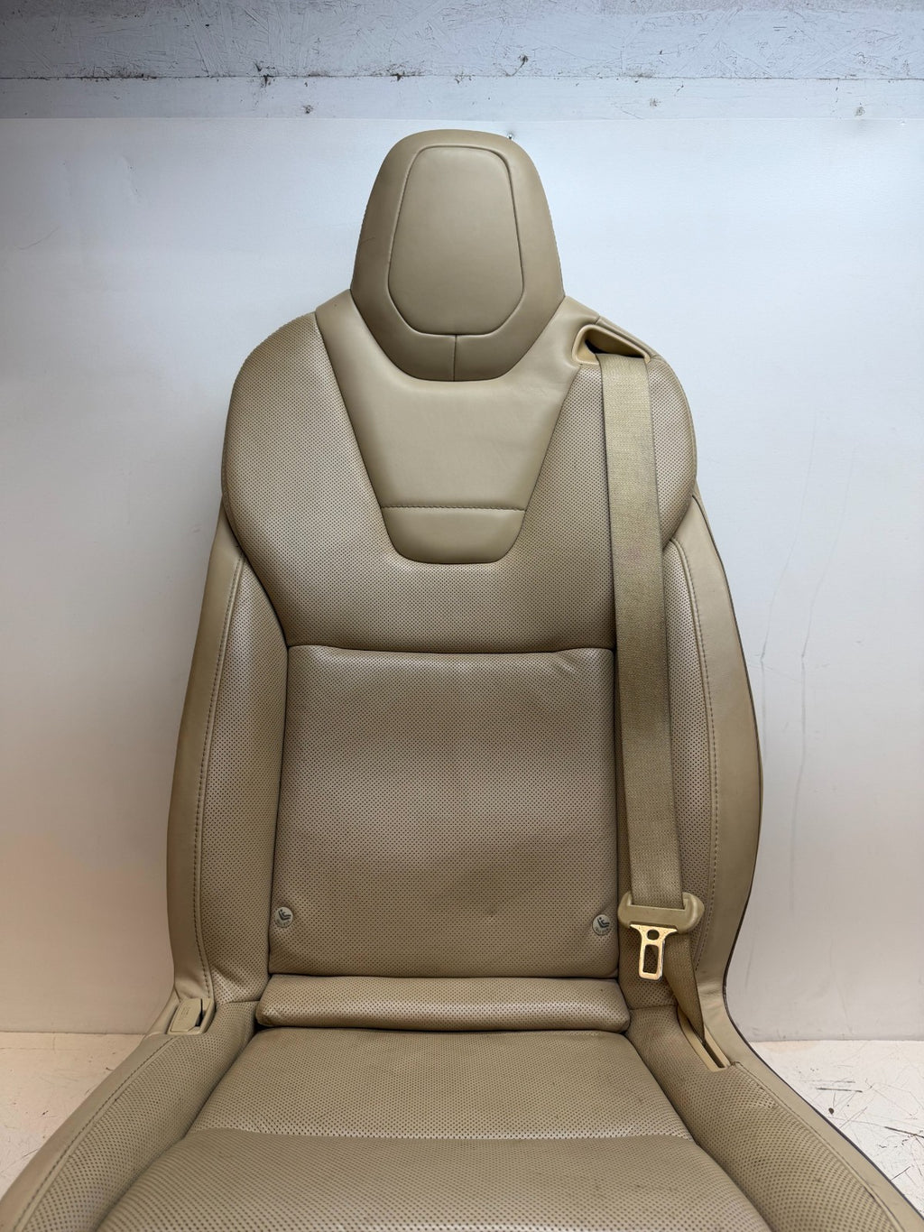 2016-20 Tesla Model X Rear Left 2nd Row Leather Complete Seat OEM 1059717-00-B