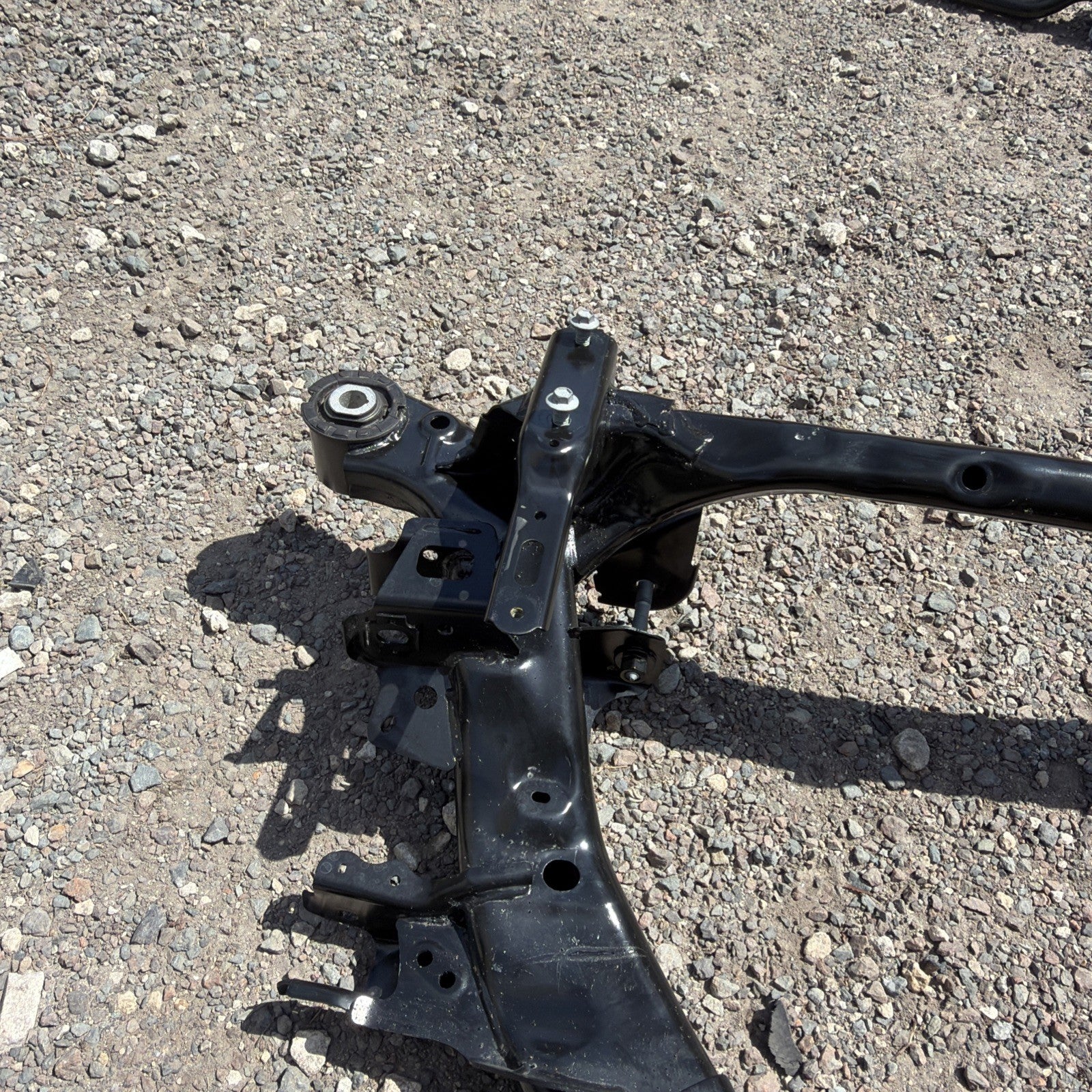 17-24 Tesla Model 3 Y Rear Suspension Subframe Cradle Crossmember 1044580-00-D