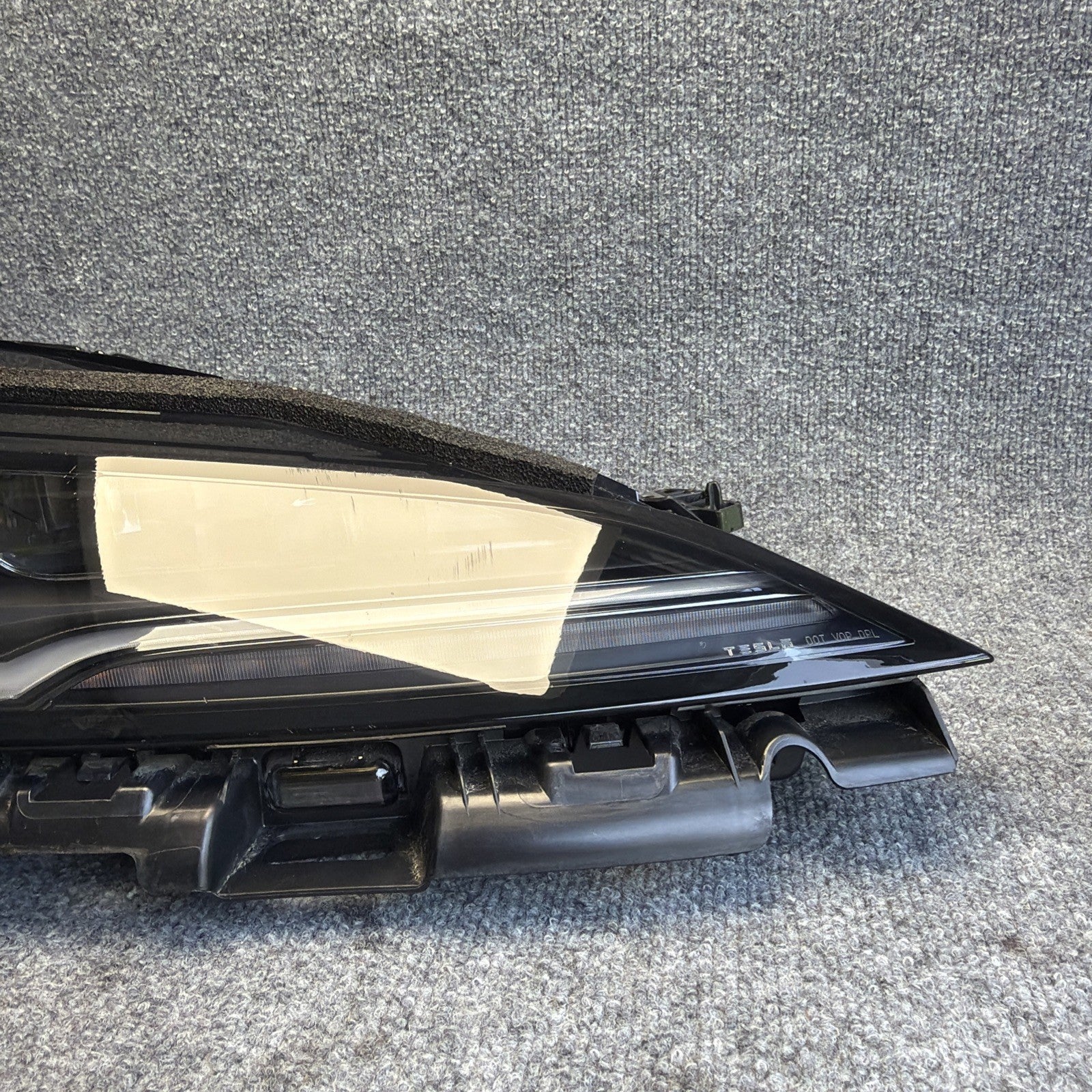 NICE 2024-2025 TESLA MODEL 3 HIGHLAND RIGHT SIDE HEADLIGHT LED OEM 1694087-00-G