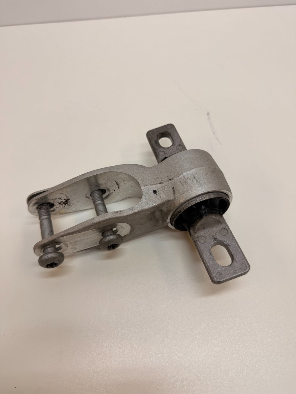 17-20 Tesla Model S Front Left Driver Side Drive Unit Mount Support Bracket