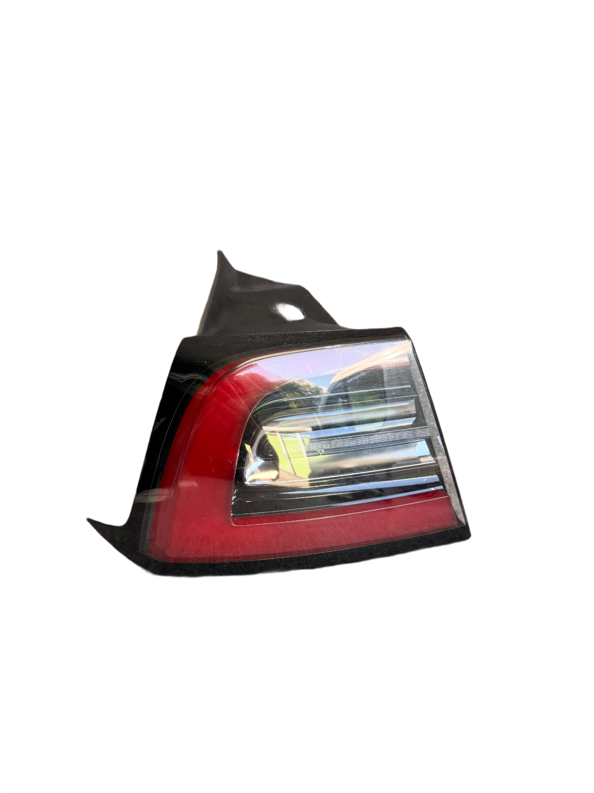 2017-2023 TESLA MODEL 3 Y OUTER TAILLIGHT LEFT SIDE LED LAMP 1077397 3 PIN