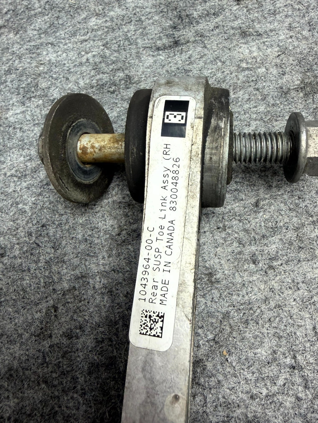♦️12-20 TESLA MODEL S REAR RIGHT SUSPENSION LINK CONTROL ARM OEM, 1043964-00-C