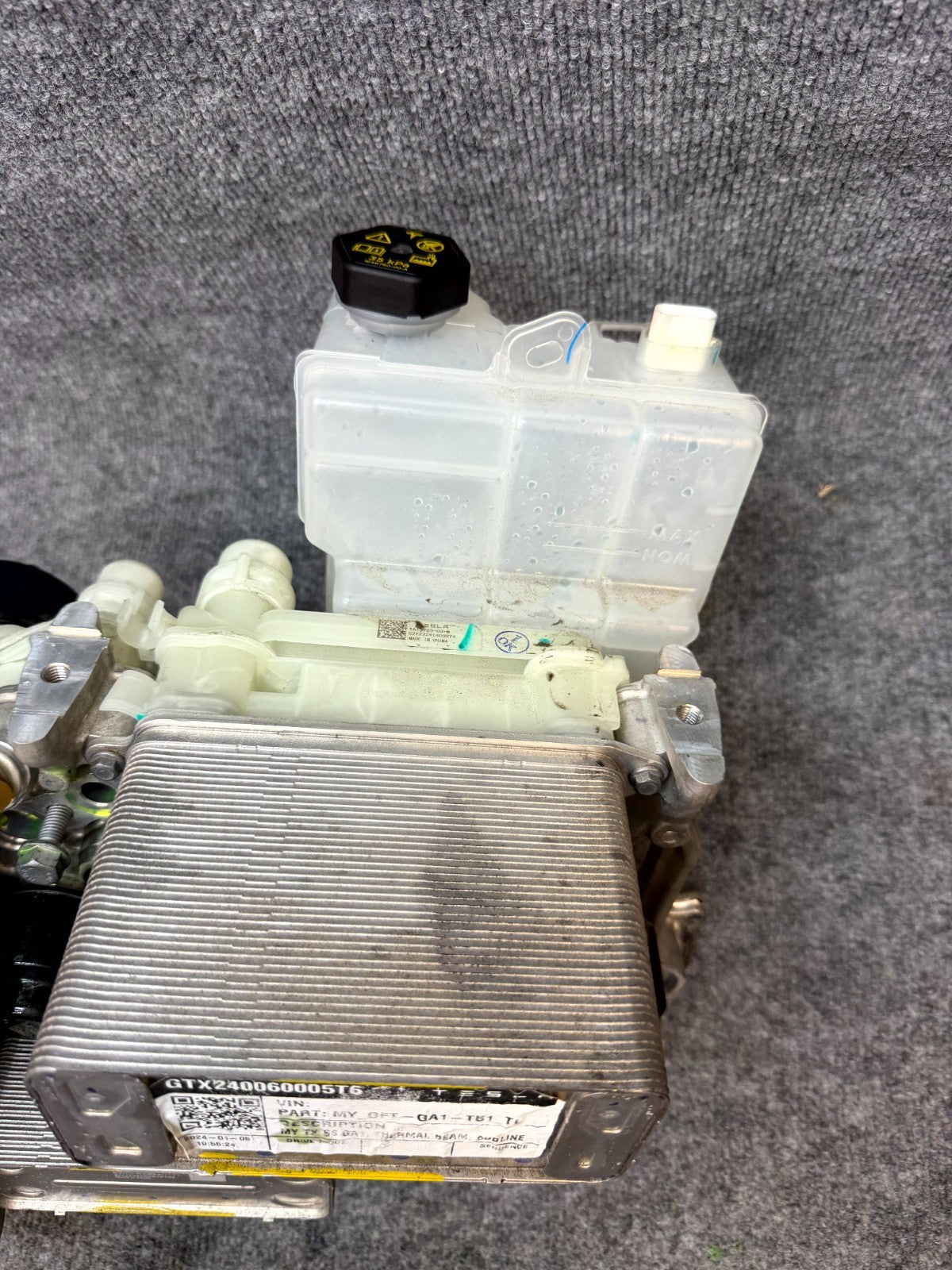 2017-2024 TESLA MODEL 3/Y SUPERMANIFOLD COOLANT PUMP RESERVOIR OEM, 1523003-00-B