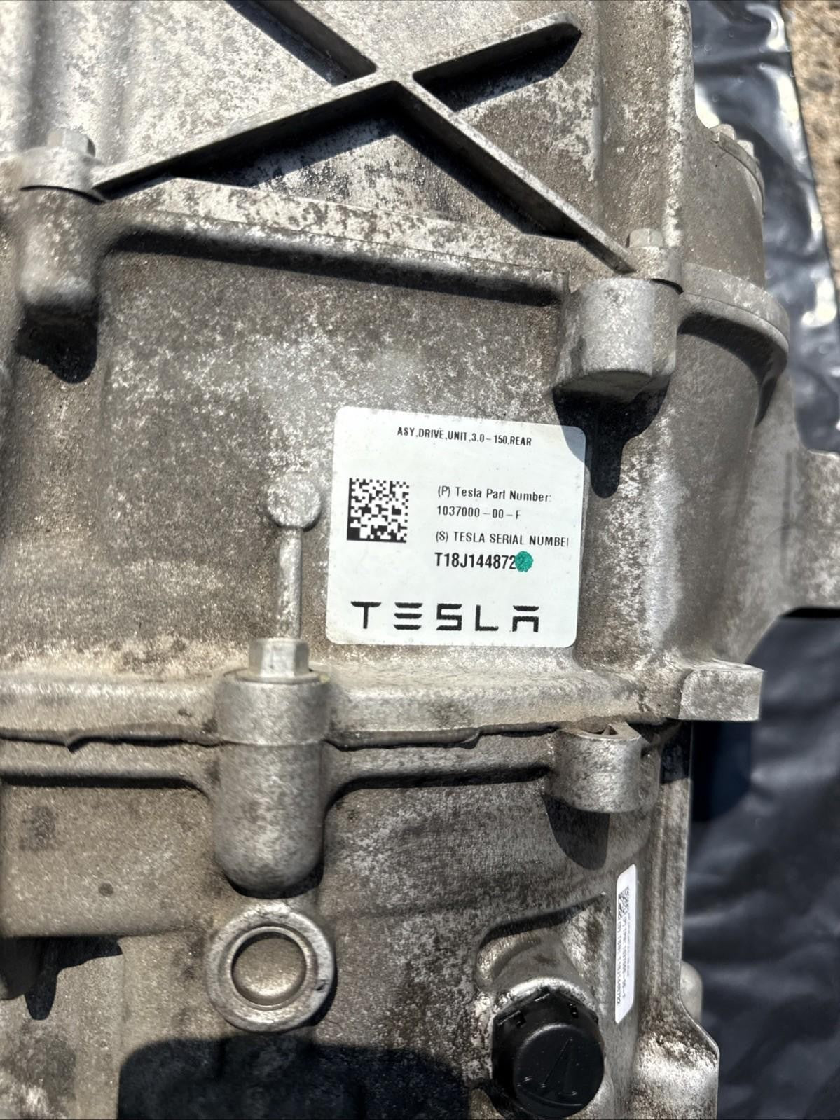 ♦️16-20 TESLA MODEL S X AWD SMALL REAR DRIVE UNIT ENGINE MOTOR OEM,1037000-00-F​