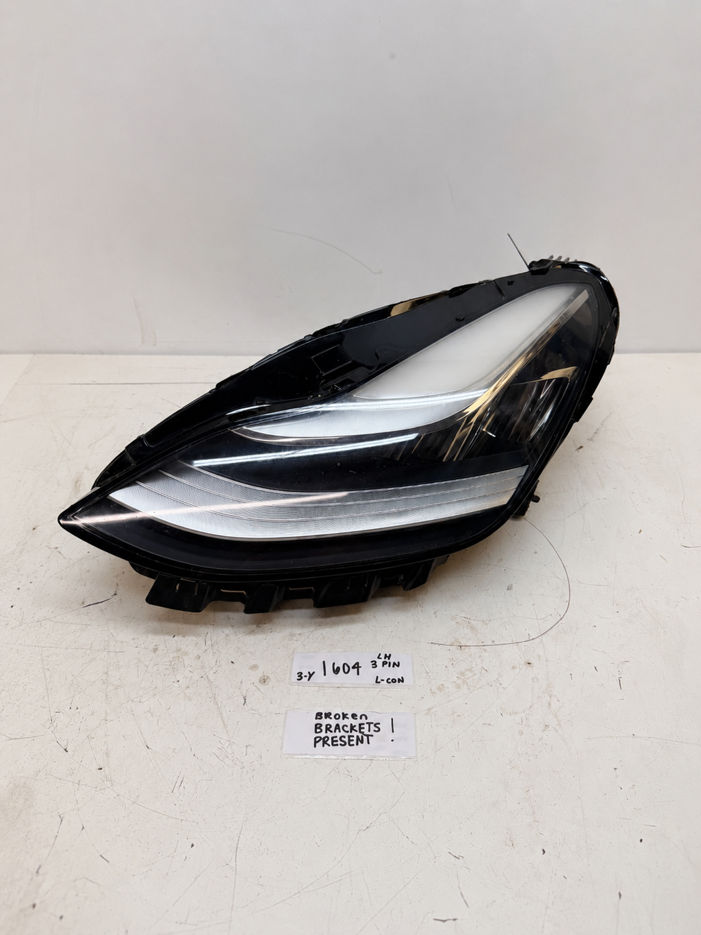 2021-2024 Tesla Model 3 Y Front Left Driver Side headlight 1077375-50-B