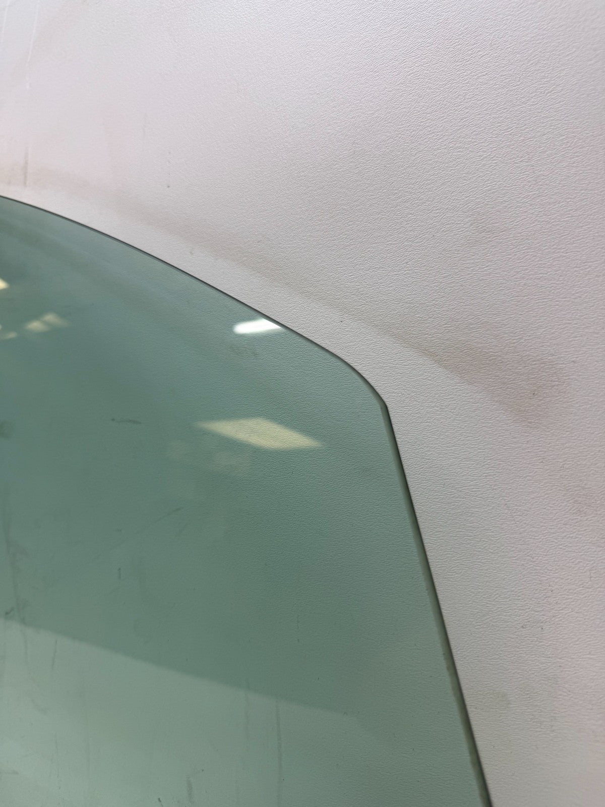 2012-20 Tesla Model S Front Right Passenger Side Door Window Glass 43R-001074