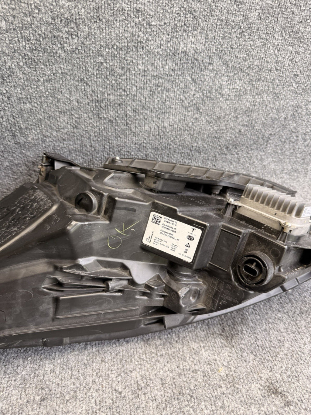 OEM 21-24 Tesla Model 3-Y Right Passenger Matrix LED Headlight 1514953-00-D