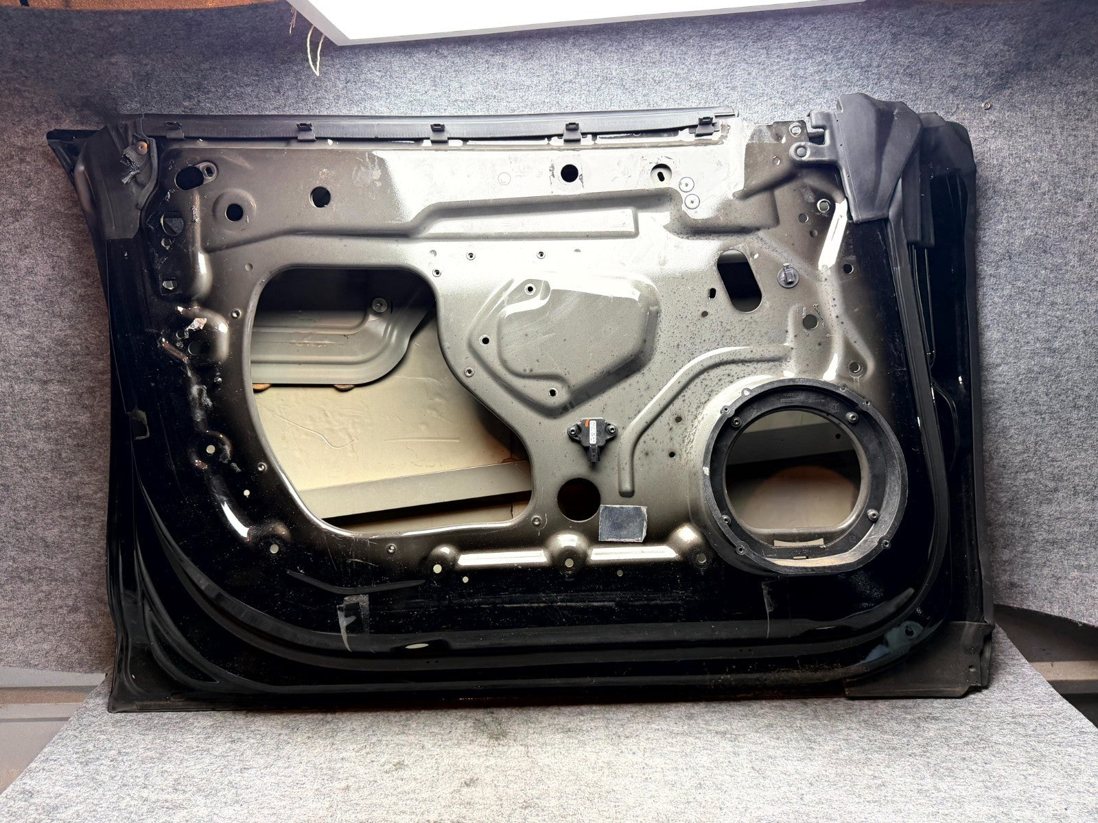 ♦️2012 - 2020 TESLA MODEL S FRONT LEFT SIDE DOOR SHELL PANEL OEM, 6006662-E0-H