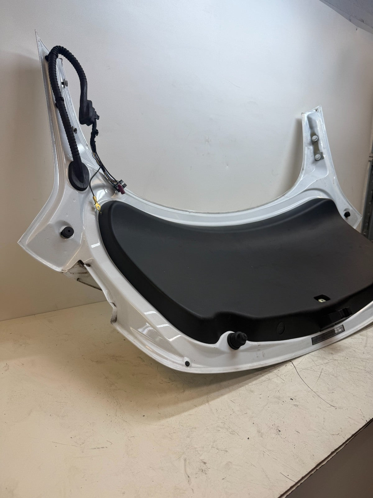 2017-2023 TESLA MODEL 3 Rear Trunk Tailgate Liftgate Deck Lid Shell Panel