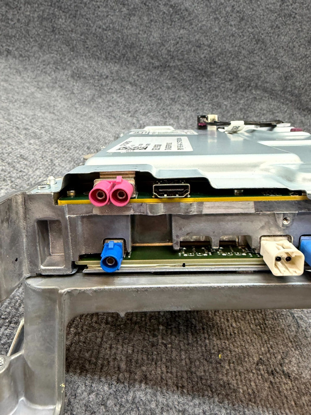 2020-2024 TESLA MODEL Y MCU 4.0 CAR COMPUTER MEDIA CONTROL MODULE OEM, 178741990