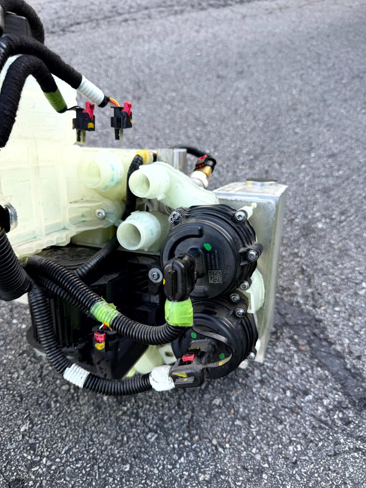 ♦️17-23 TESLA MODEL 3 SUPERMANIFOLD REFRIGERANT COOLANT PUMP ASSY OEM, 1547595A0
