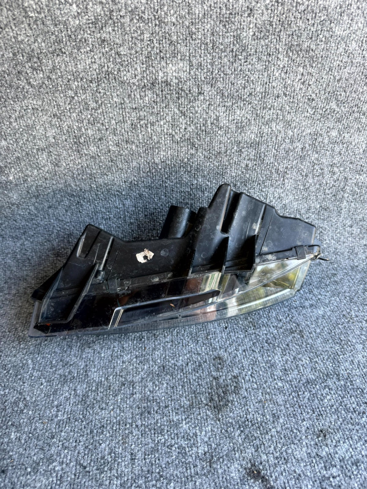 2017-2023 TESLA MODEL 3 FRONT RIGHT SIDE FOG LIGHT LAMP OEM, 1077390-00-F