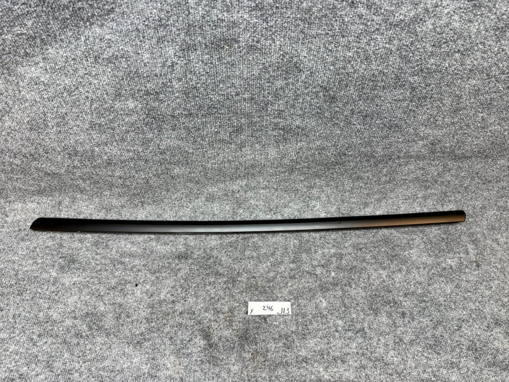 2020-2024 TESLA MODEL Y DOOR WINDOW OUTER BELT MOLDING SEAL OEM, 1495712-00-C