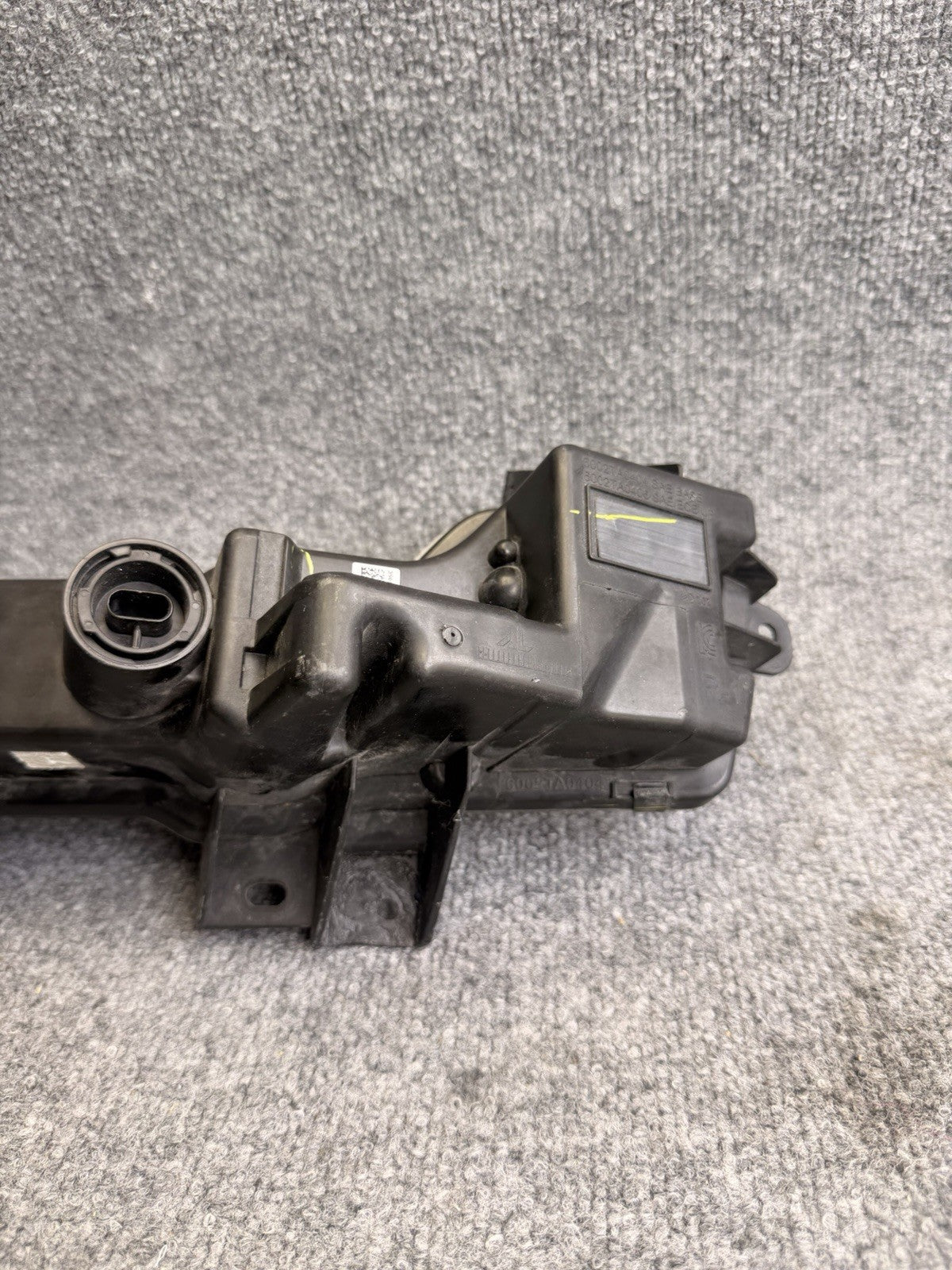 2017-2024 Tesla Model 3 / Y Front Right Hand Fog Light 2 Pin 1077390-00-F OEM