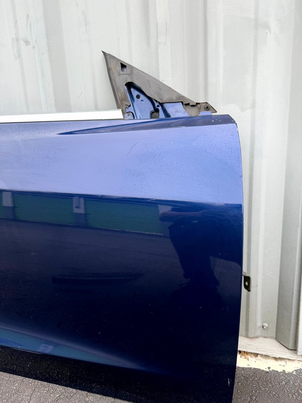 2017-2023 TESLA MODEL 3 FRONT RIGHT PASSENGER SIDE DOOR SHELL OEM, 1081420-E0-C