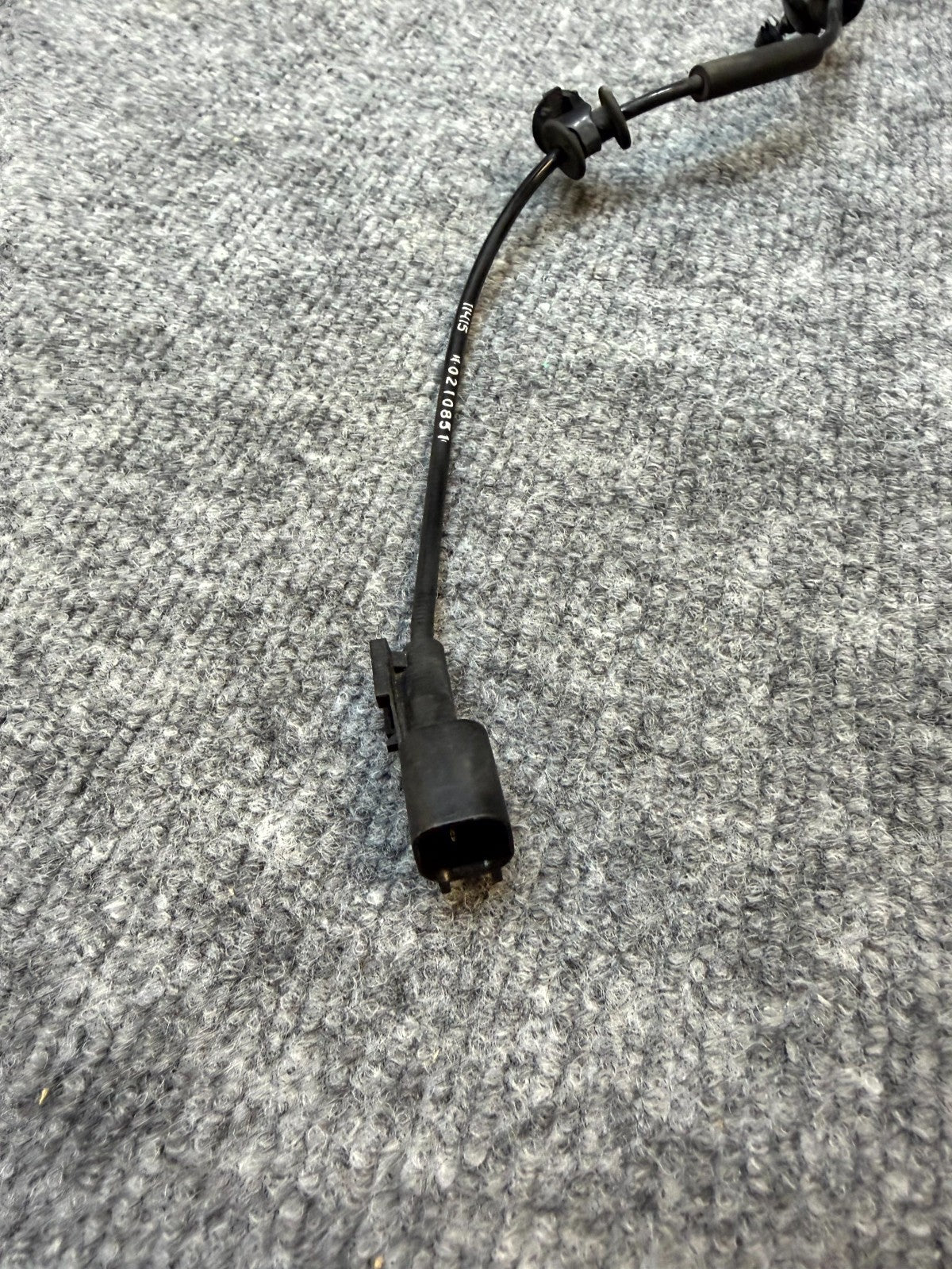 17-23 TESLA MODEL Y FRONT LEFT ANTI-LOCK ABS WHEEL SPEED SENSOR OEM, 118876100A