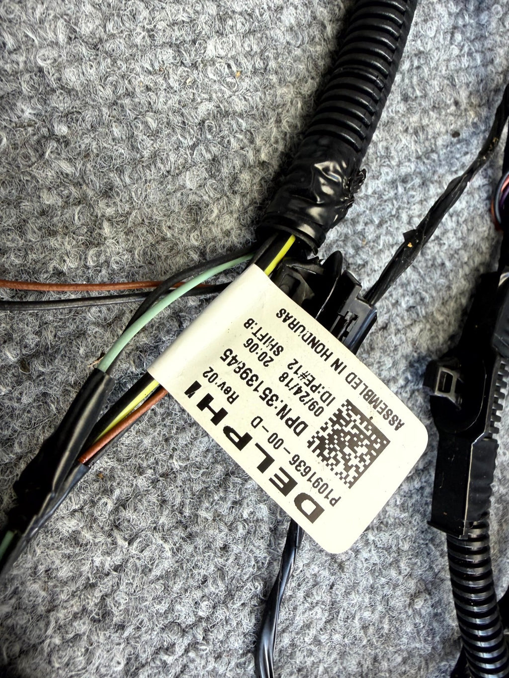 2017 – 2023 TESLA MODEL 3 REAR TRUNK LID WIRE WIRING HARNESS OEM, 1068789-00-F